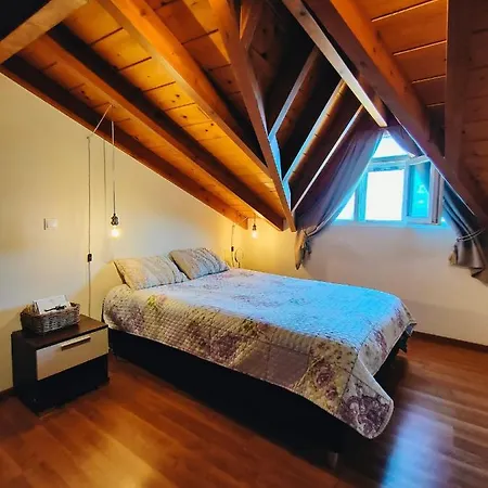 Balcony View Apartman