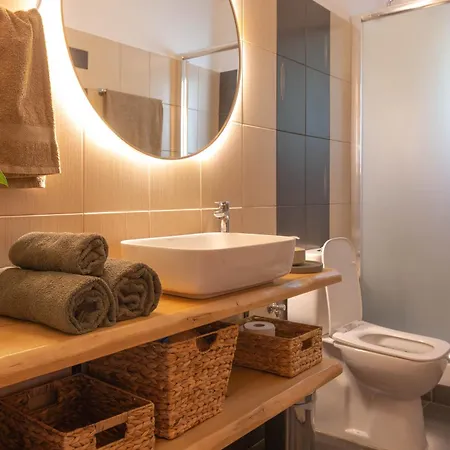 Balcony View Apartman