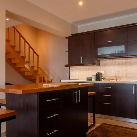 Apartman Balcony View Barbáti